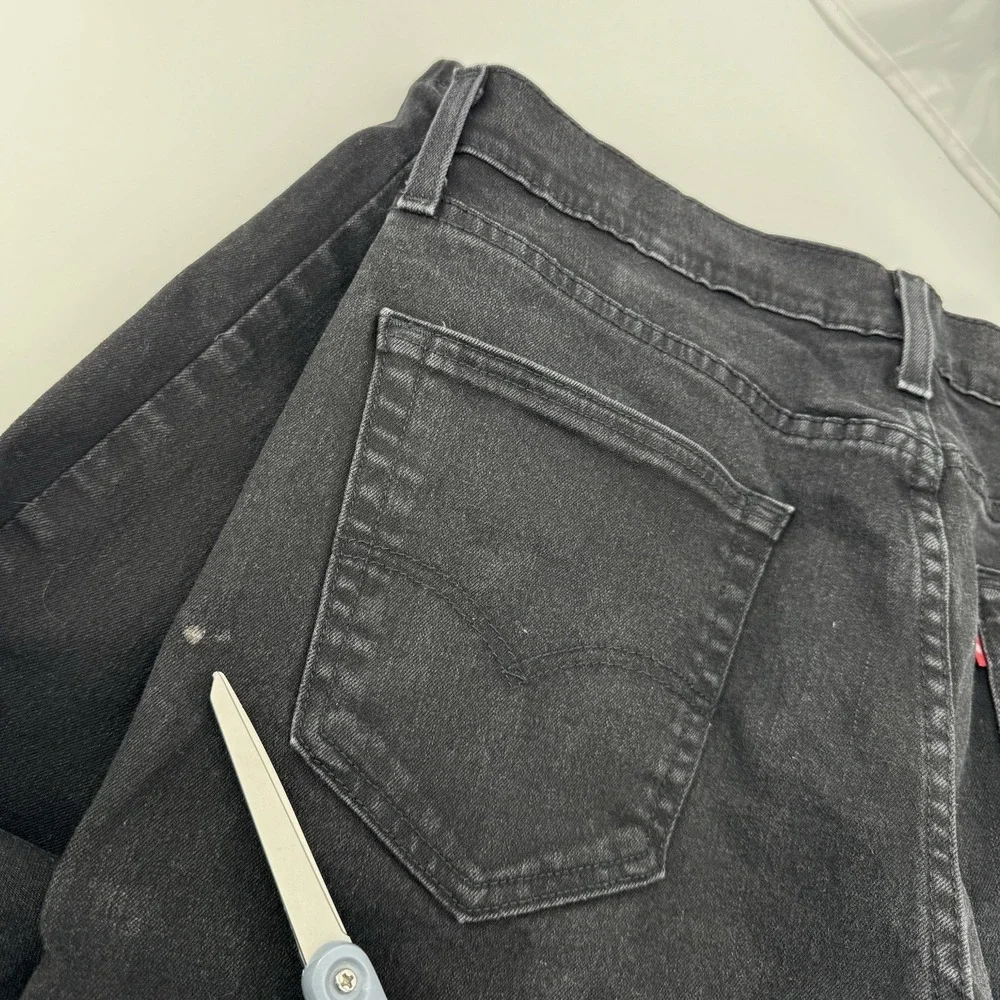 Levis used no